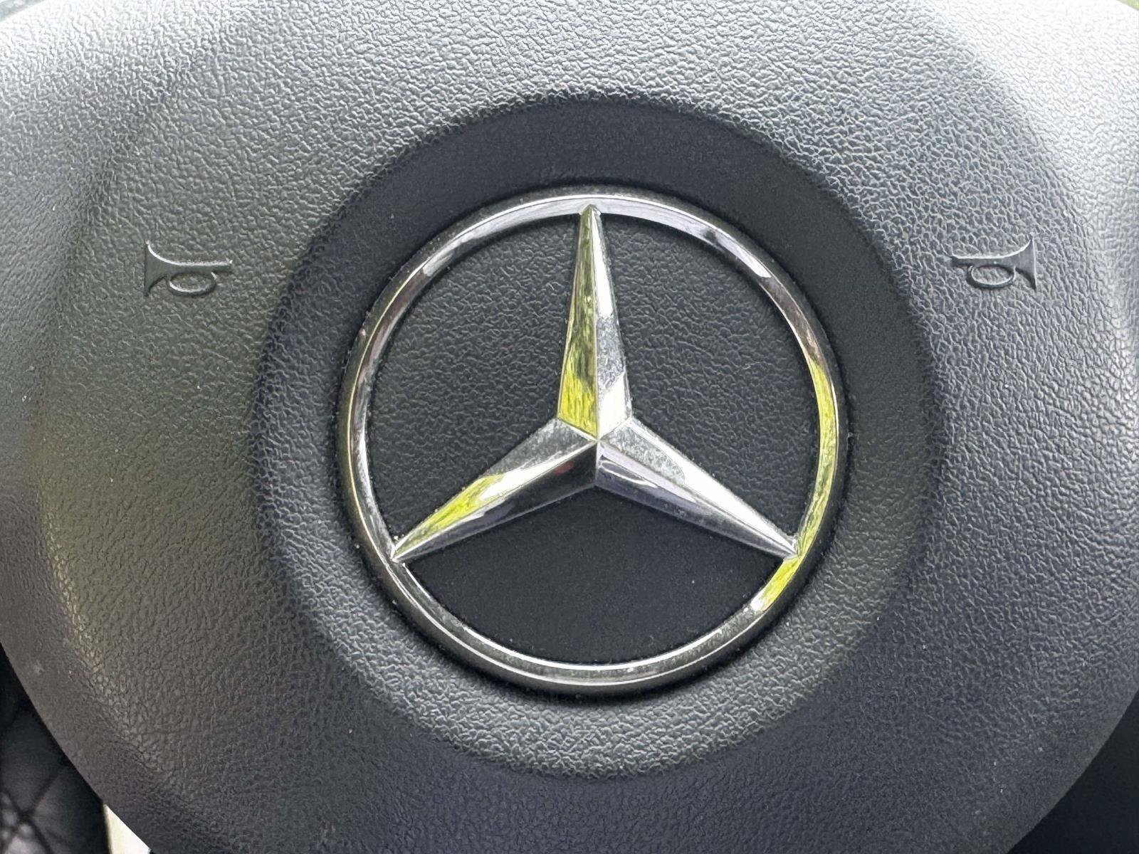 Used 2015 Mercedes-Benz C 300 4MATIC Sedan image 36