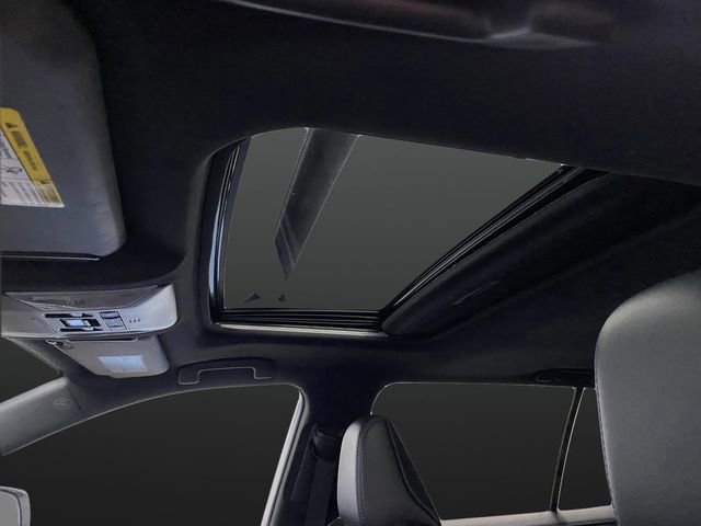 Used 2022 Toyota RAV4 XSE image 7