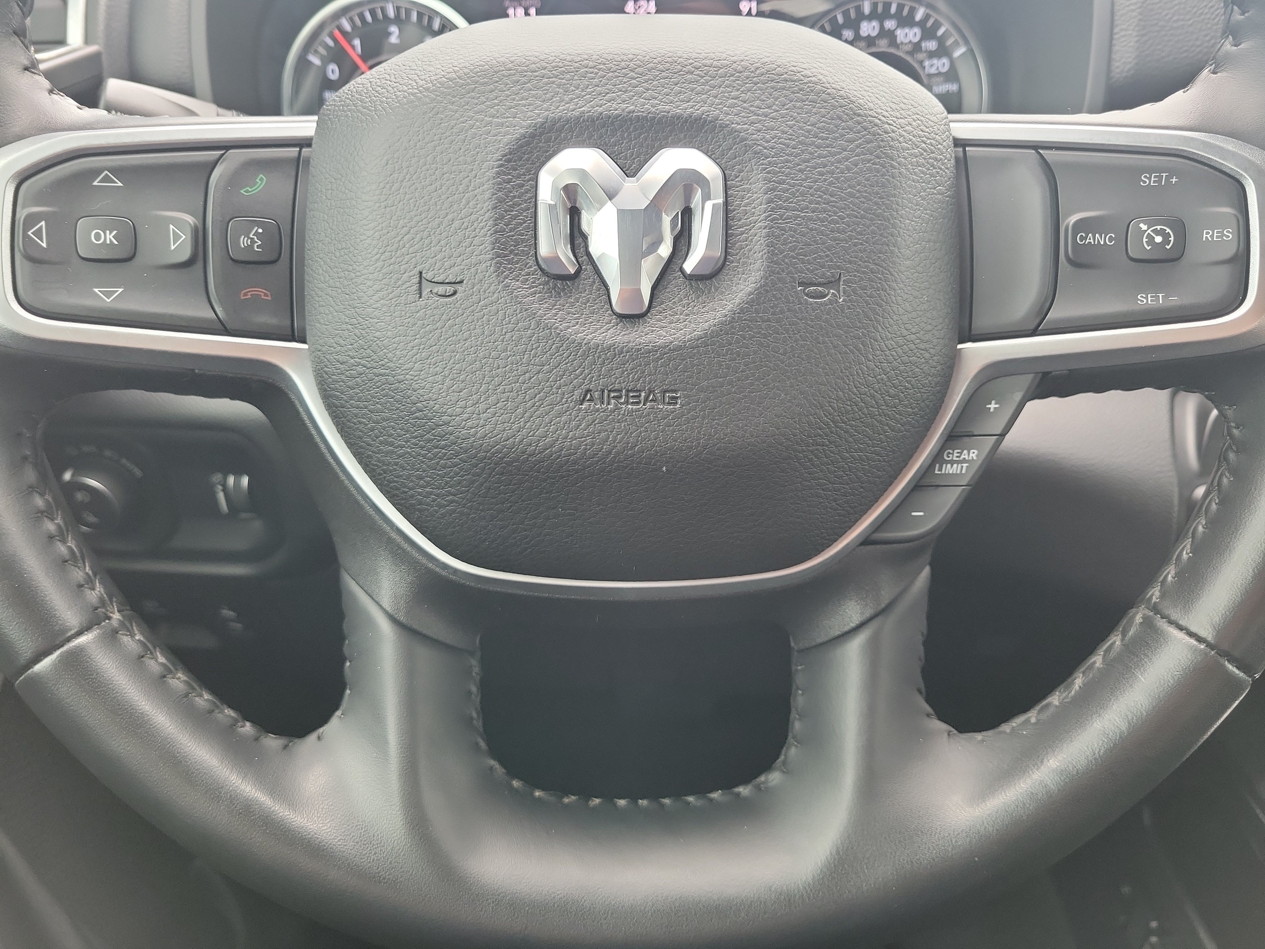 Used 2022 RAM 1500 Big Horn RWD image 31