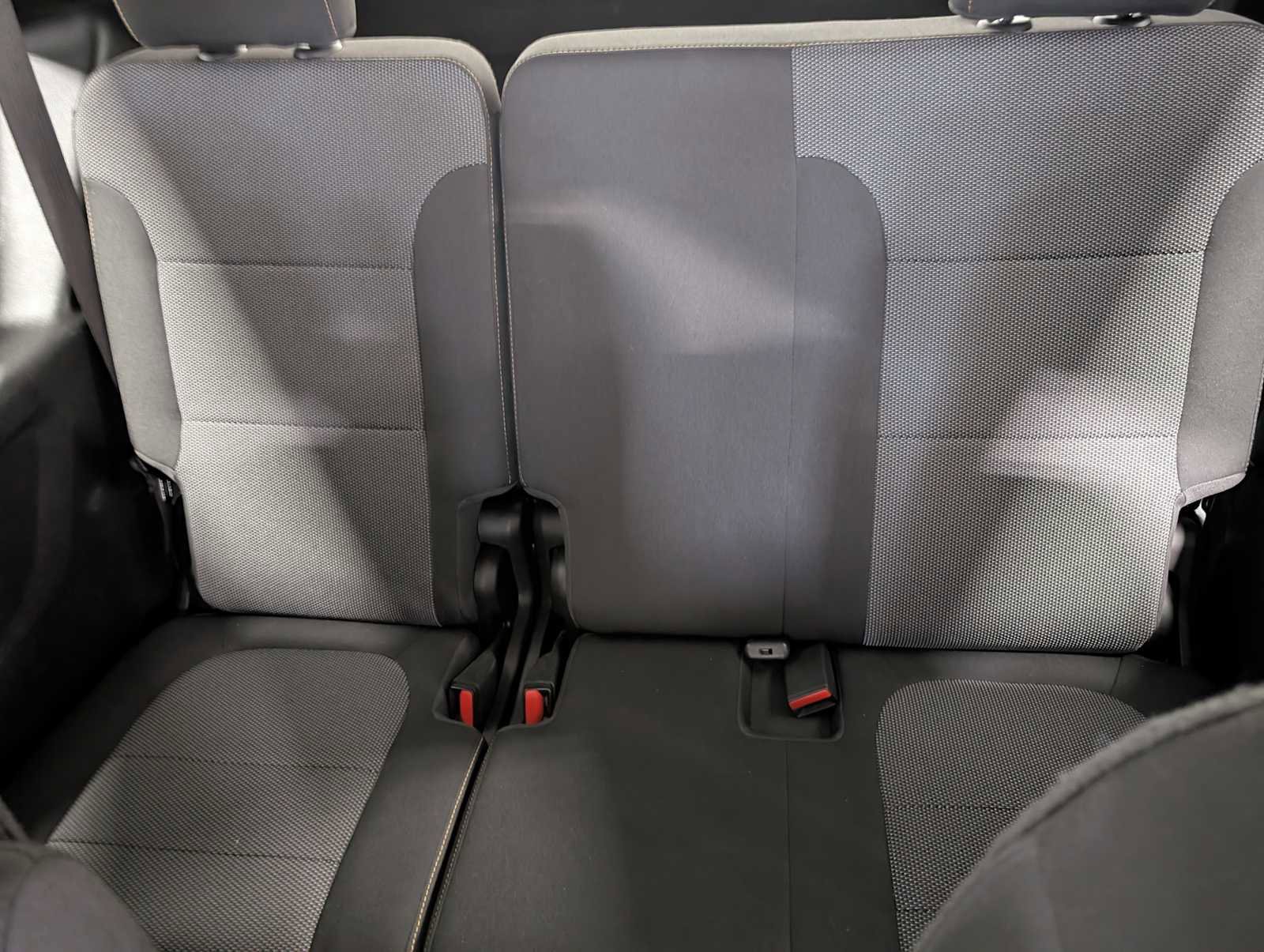 Used 2021 Chevrolet Traverse LT image 22