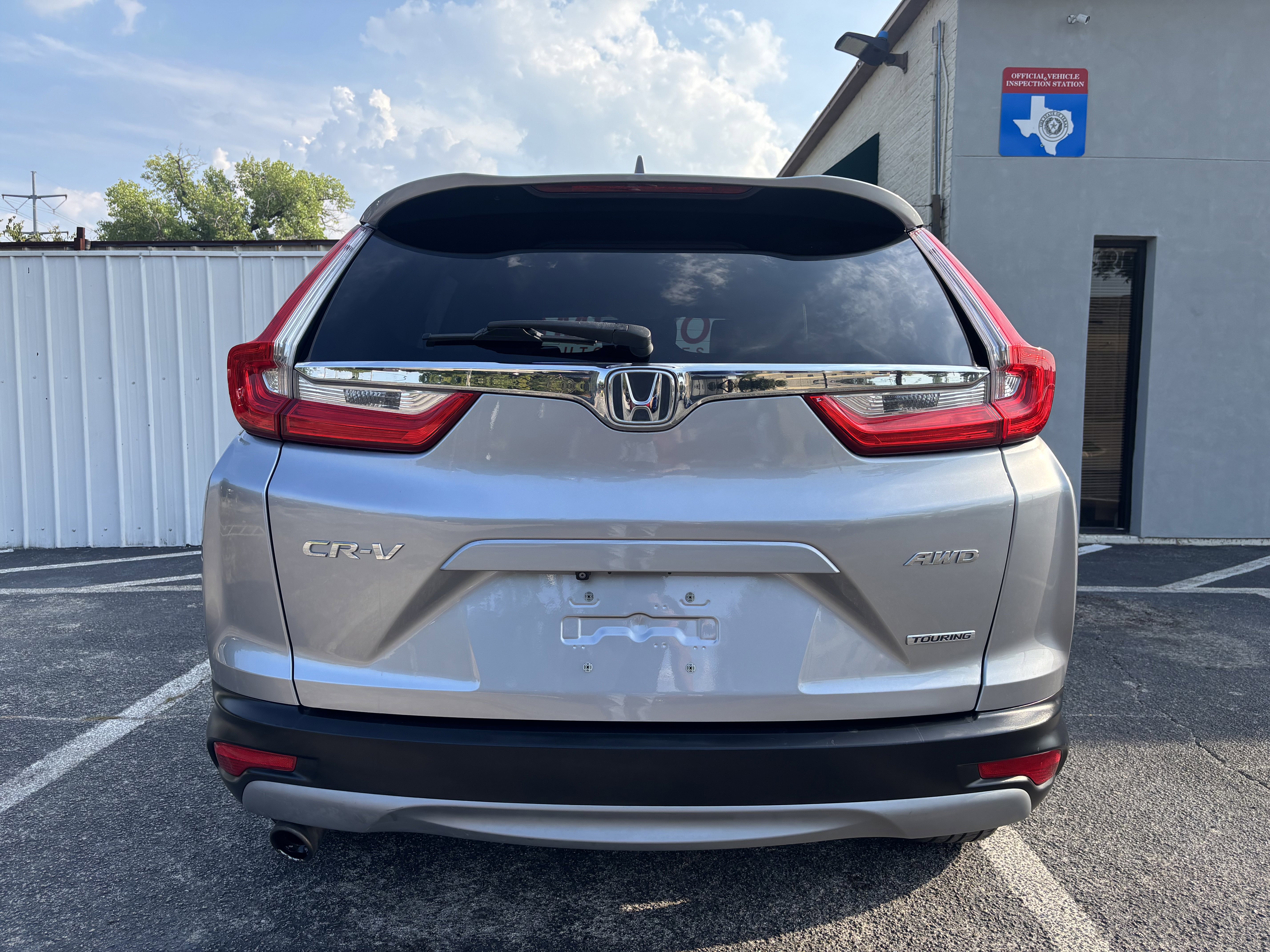Used 2018 Honda CR-V Touring image 4