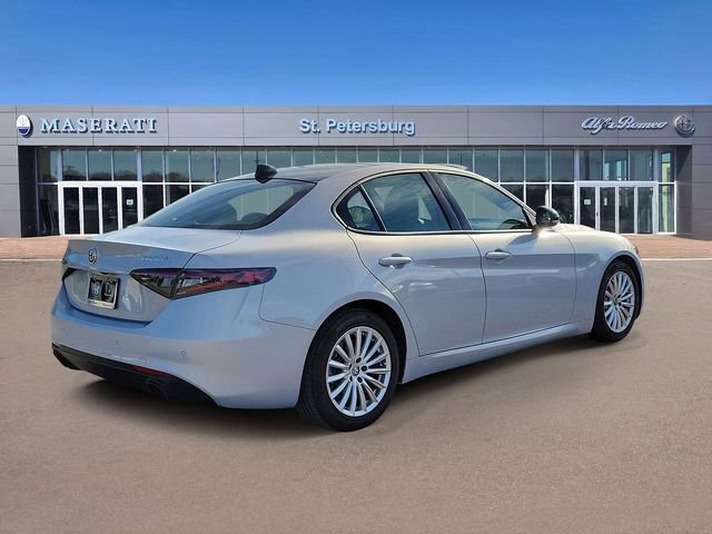 Used 2024 Alfa Romeo Giulia Sprint image 4