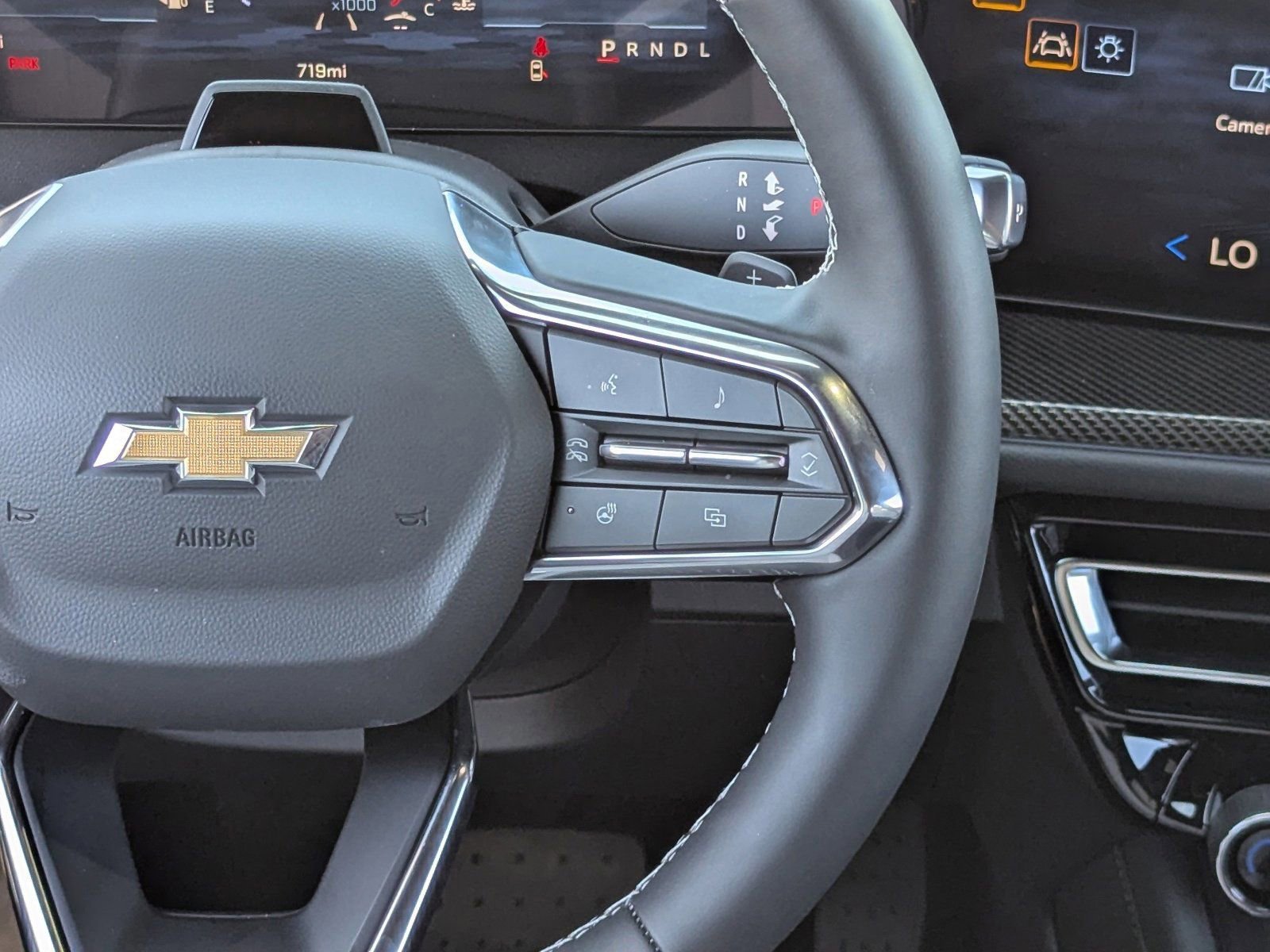 Used 2026 Chevrolet Traverse High Country image 21