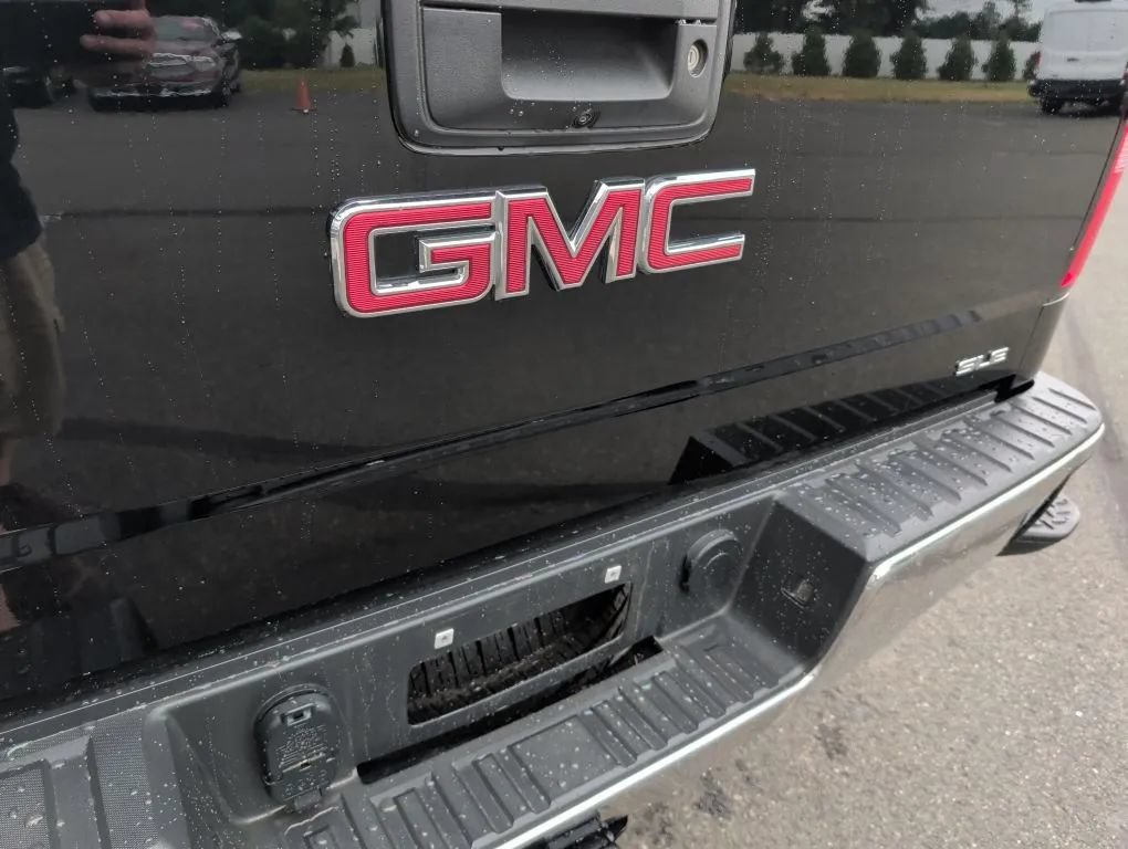 Used 2016 GMC Sierra 1500 SLE w/ SLE Value Package AWD/4WD image 14