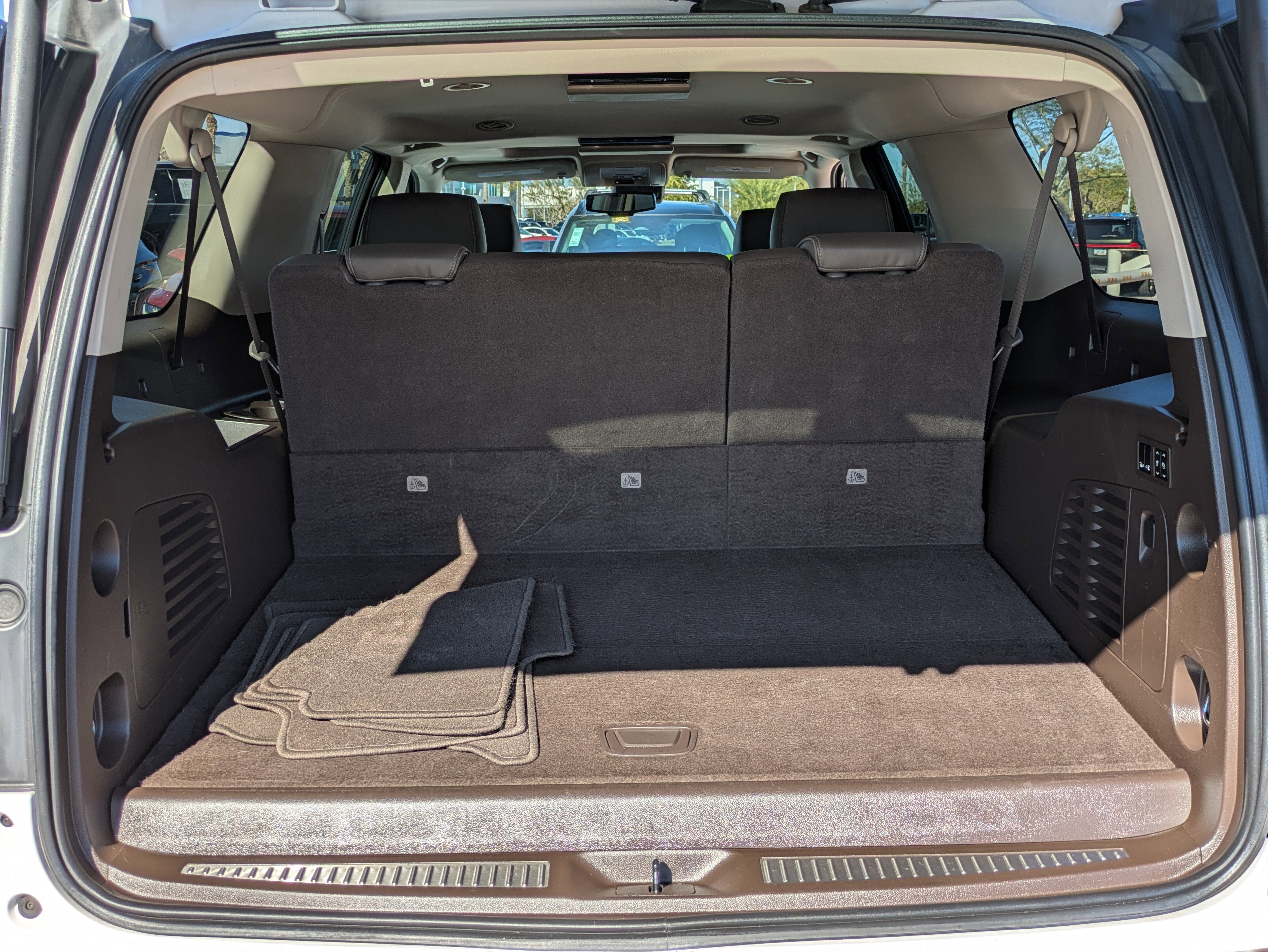 Used 2020 GMC Yukon XL Denali w/ Open Road Package image 15