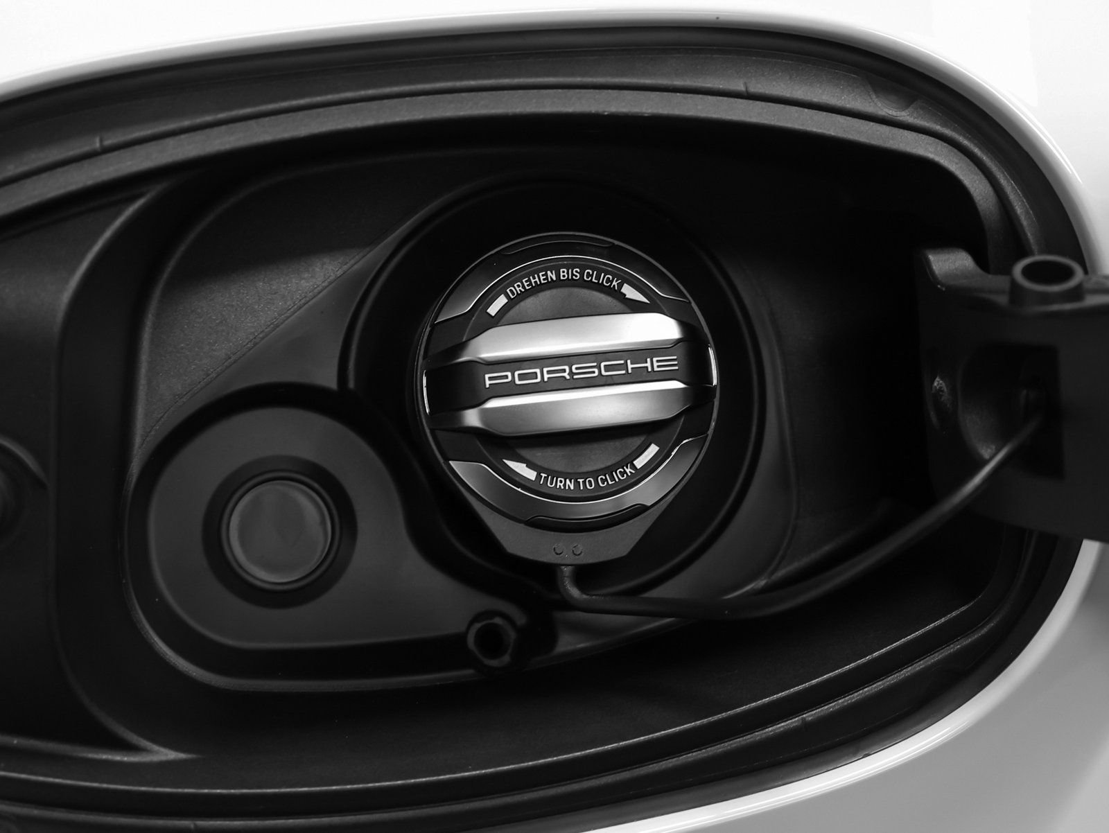 New 2026 Porsche Cayenne S image 20