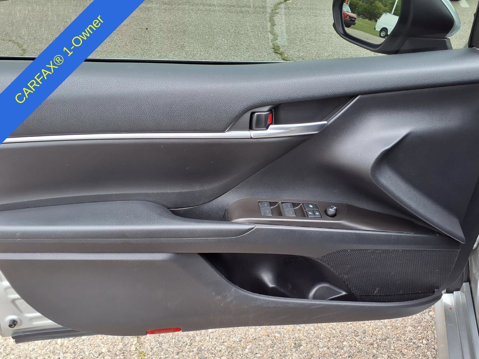 Used 2021 Toyota Camry LE FWD image 15