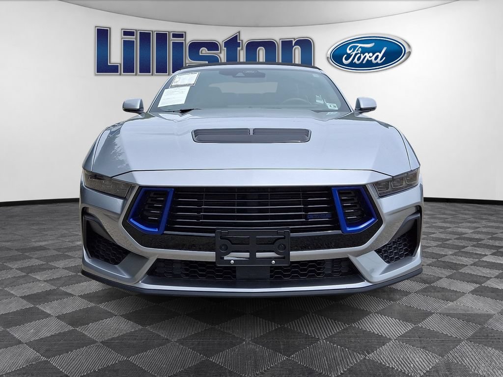 Used 2025 Ford Mustang GT Premium RWD image 2