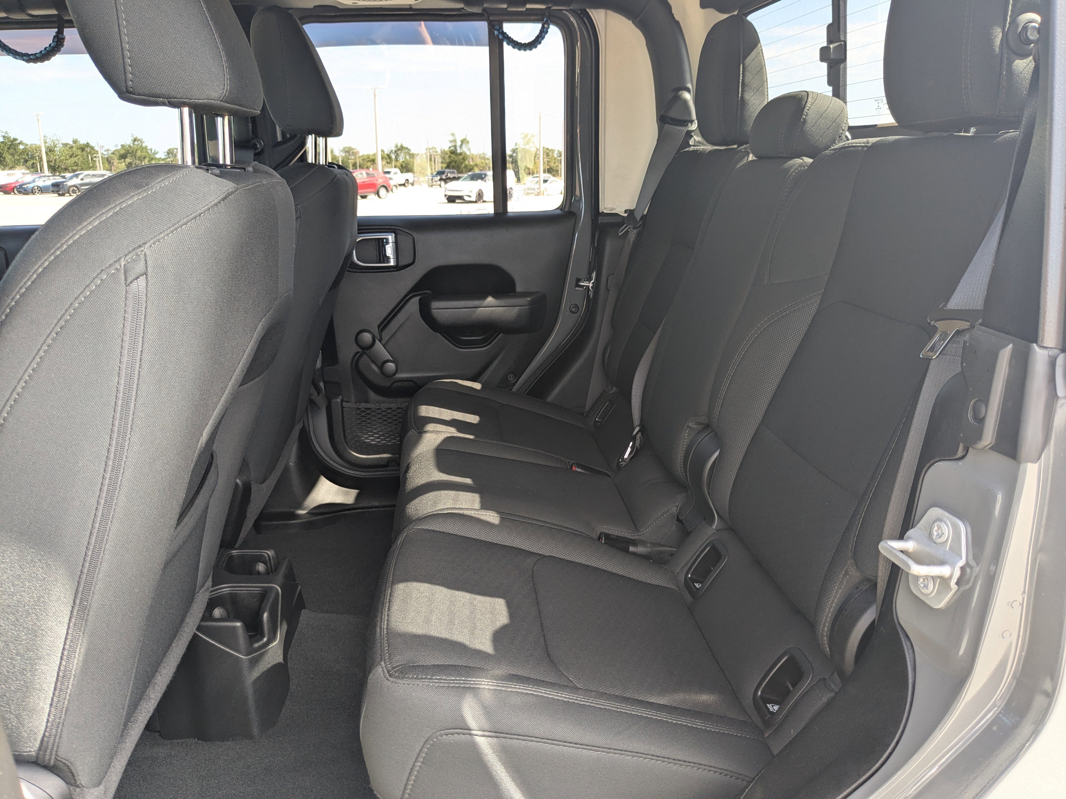 Used 2022 Jeep Gladiator Sport AWD/4WD image 19