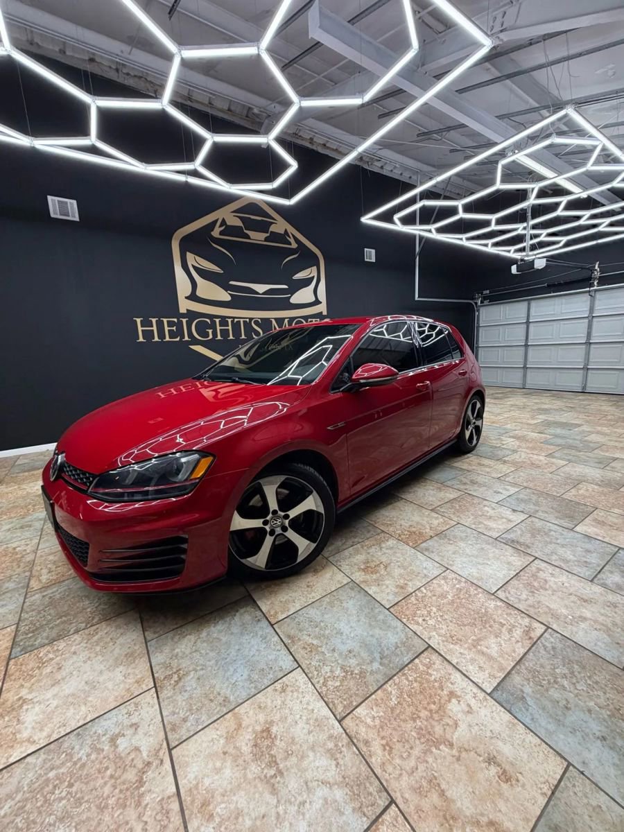 Used 2016 Volkswagen GTI SE FWD image 3