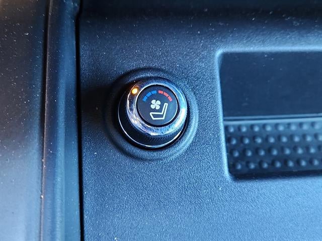 Used 2022 Nissan Titan Platinum Reserve w/ Moonroof Package AWD/4WD image 24