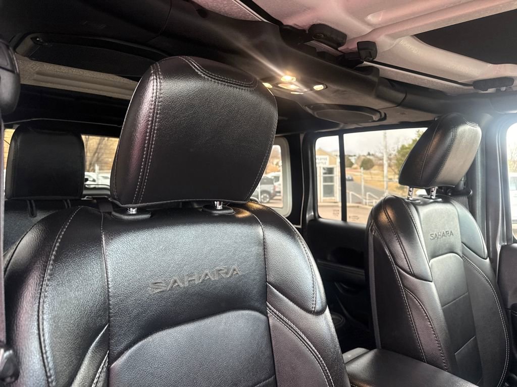 Used 2022 Jeep Wrangler Unlimited Sahara w/ LED Lighting Group image 31