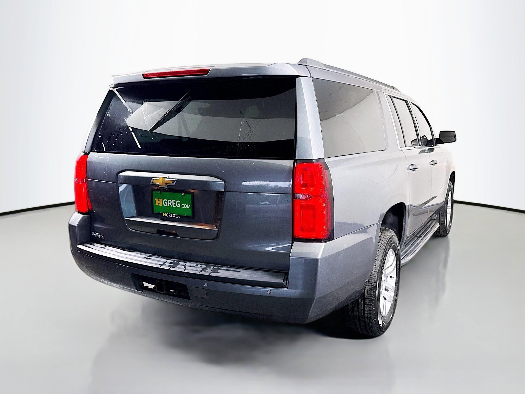 Used 2019 Chevrolet Suburban LT image 10