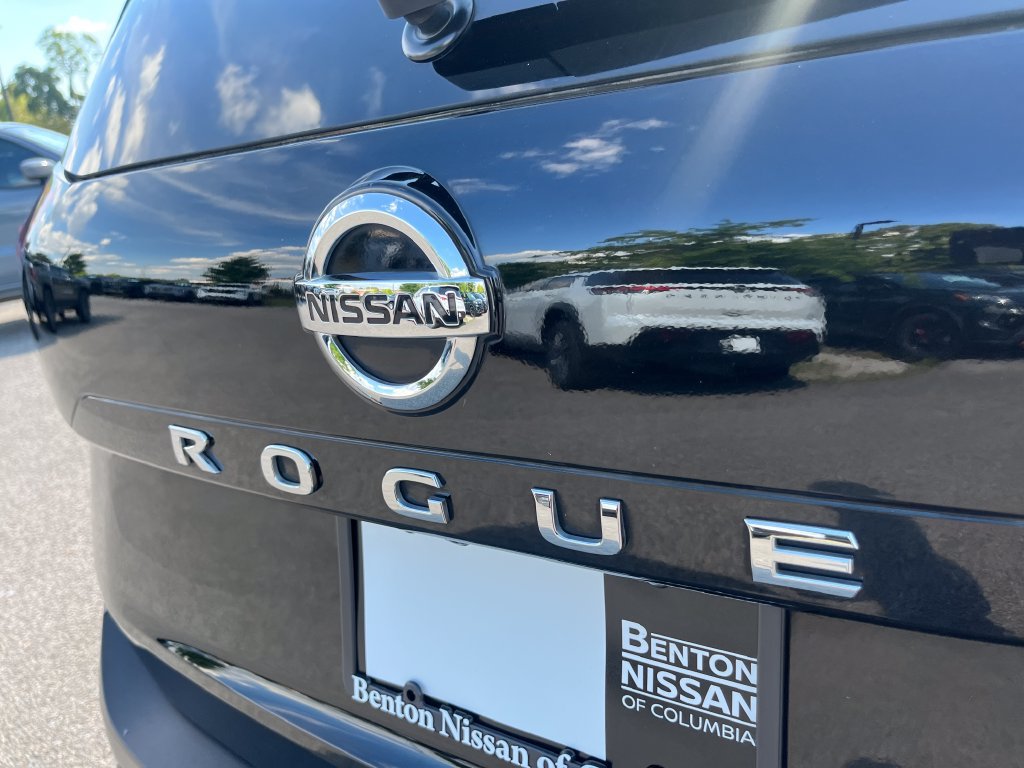Used 2021 Nissan Rogue S FWD image 40
