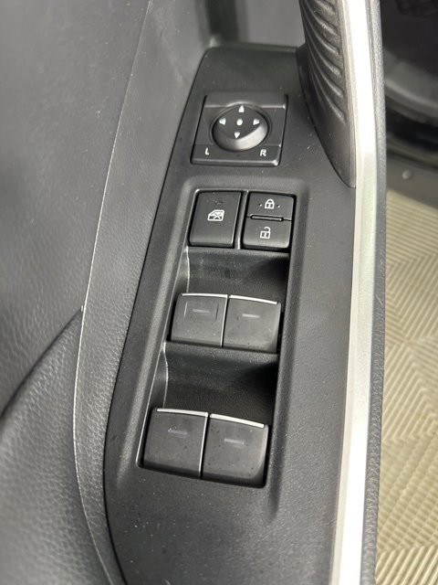 Used 2022 Toyota RAV4 XLE Premium image 24