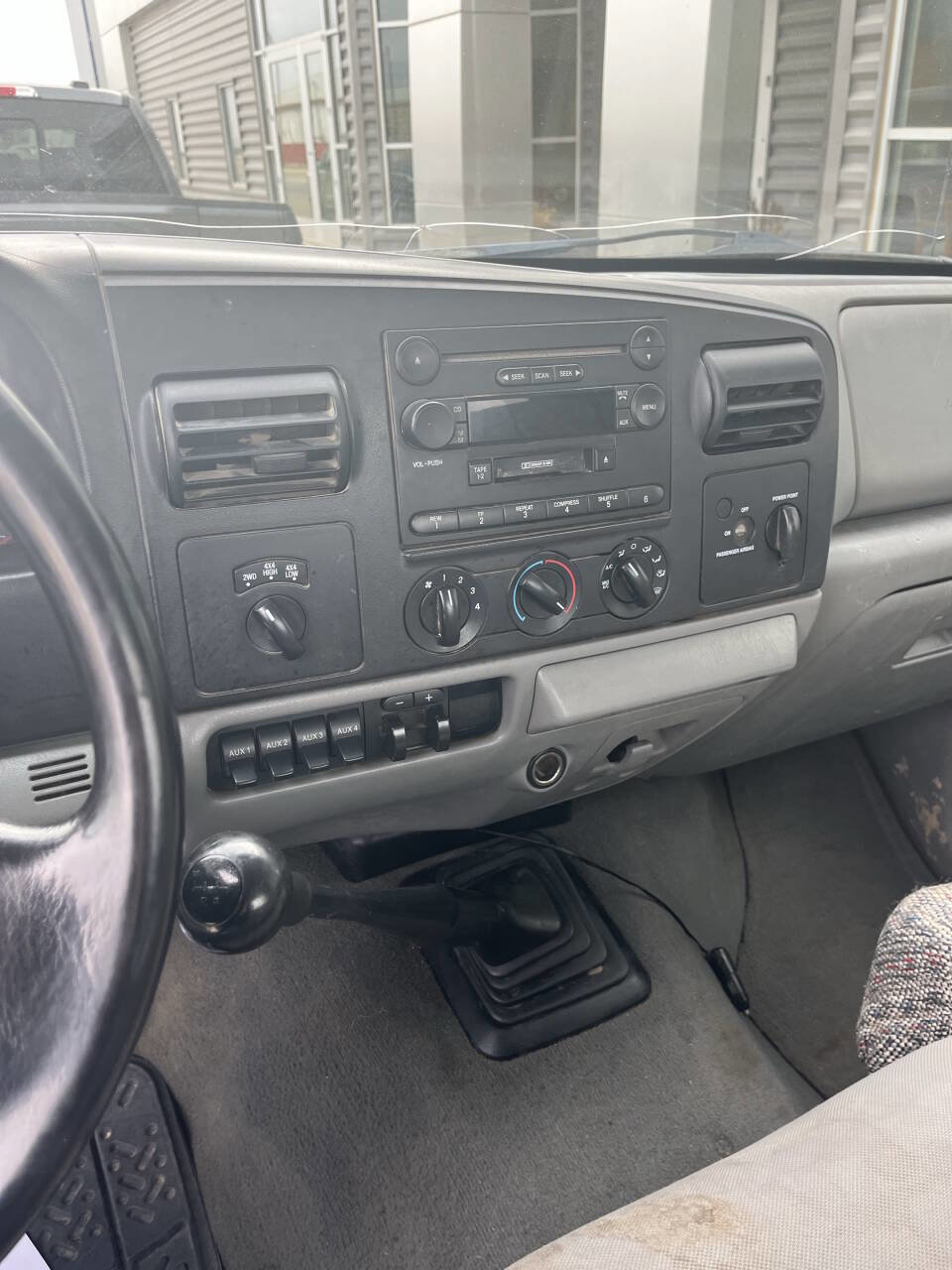 Used 2006 Ford F350 XLT image 12