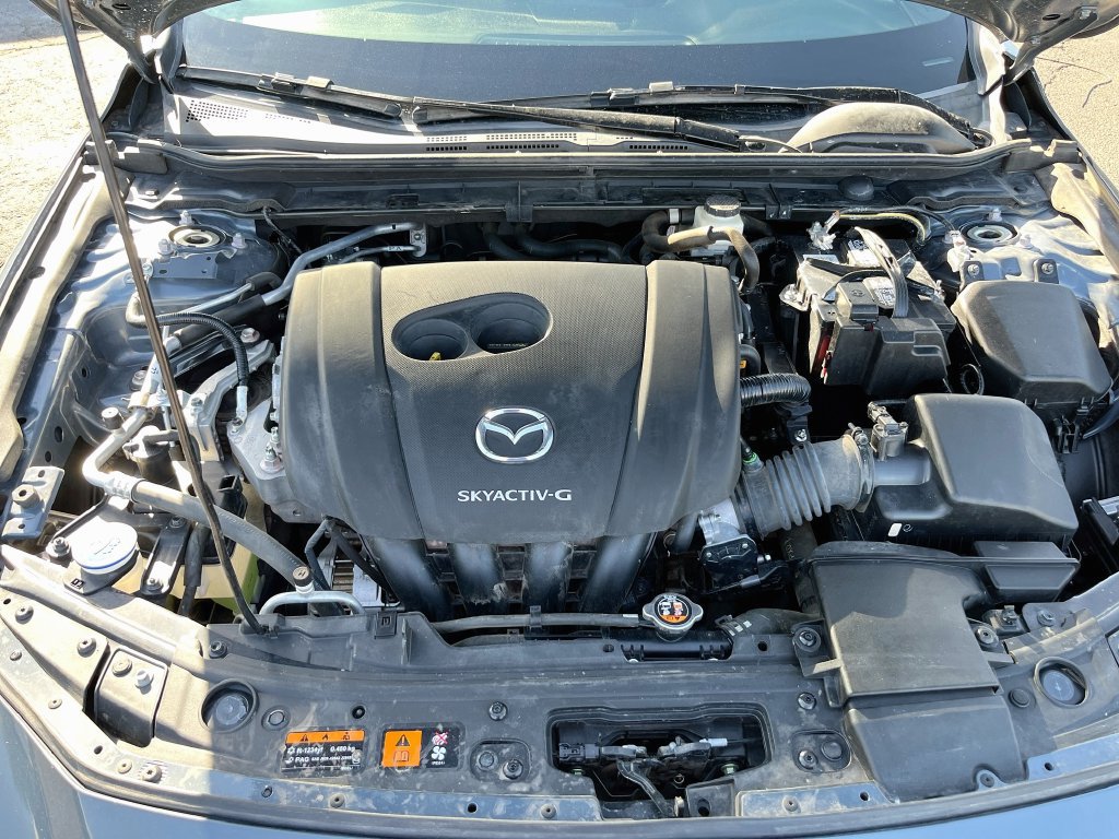 Used 2022 MAZDA MAZDA3 s FWD image 30