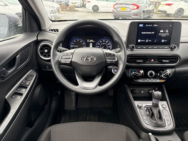 Used 2023 Hyundai Kona SEL image 29