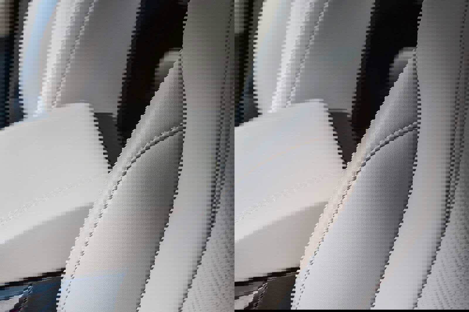 Used 2025 Acura MDX FWD w/ Technology Package image 23