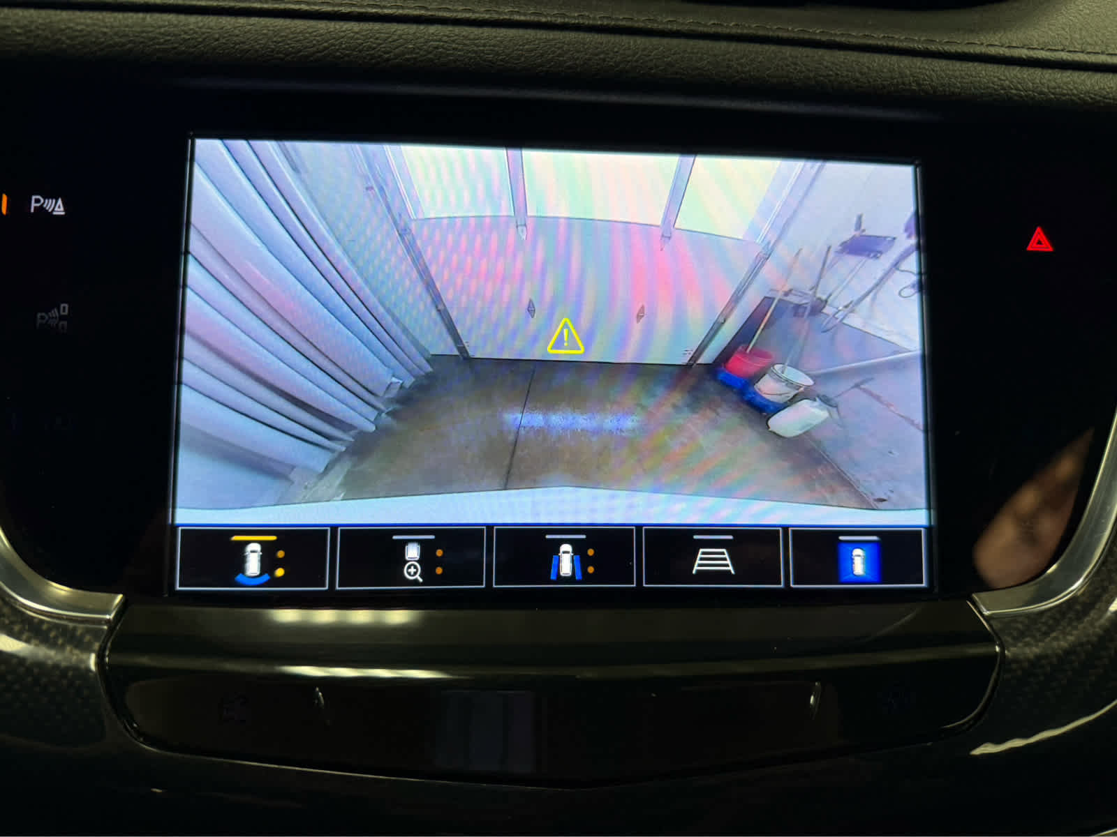 Used 2023 Cadillac XT6 Sport w/ Technology Package image 18