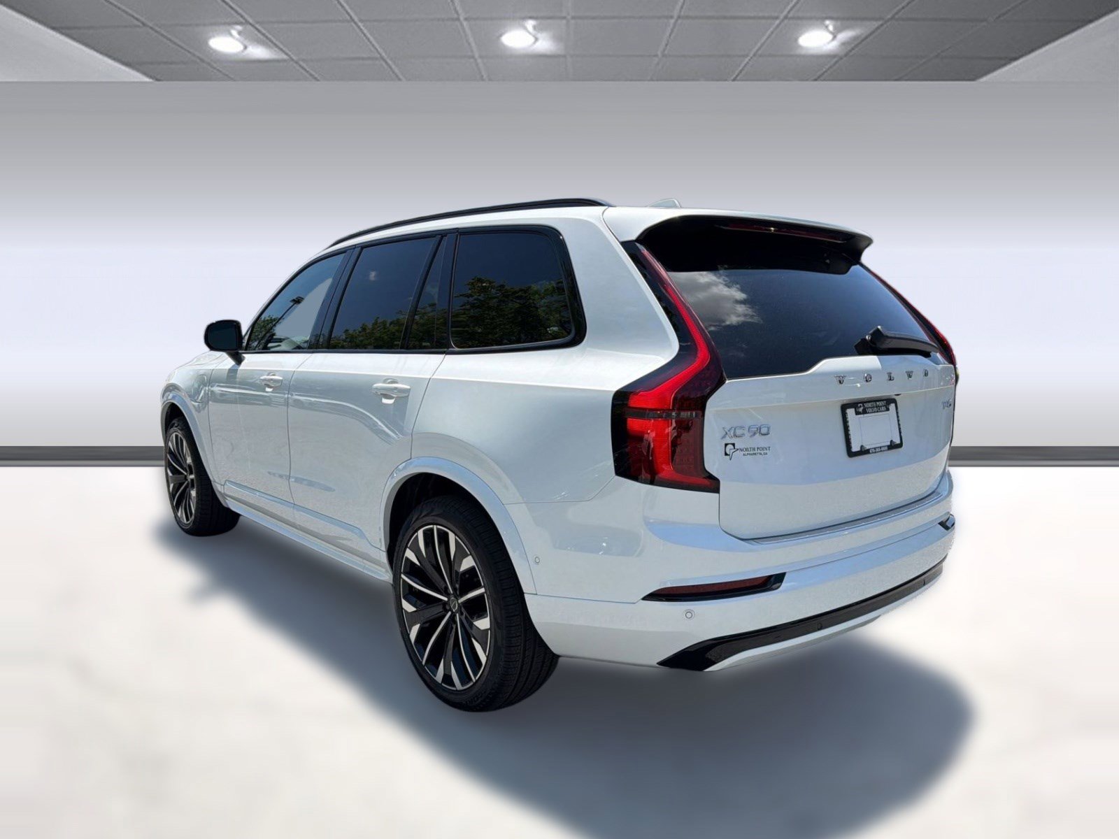 New 2026 Volvo XC90 T8 Ultra w/ Protection Package AWD/4WD image 3