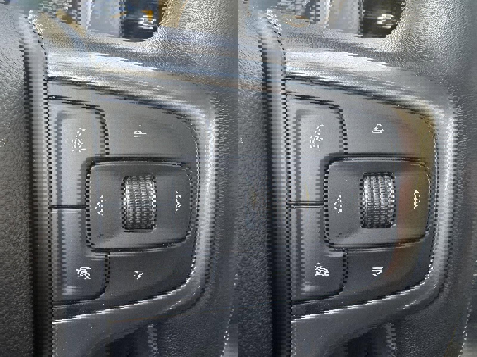 Used 2022 Chevrolet Silverado 1500 LTZ image 19