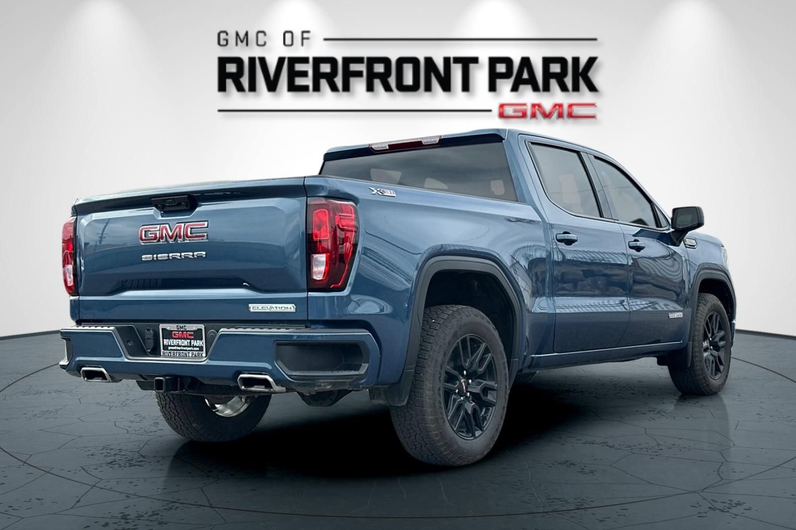 Used 2026 GMC Sierra 1500 Elevation AWD/4WD image 3