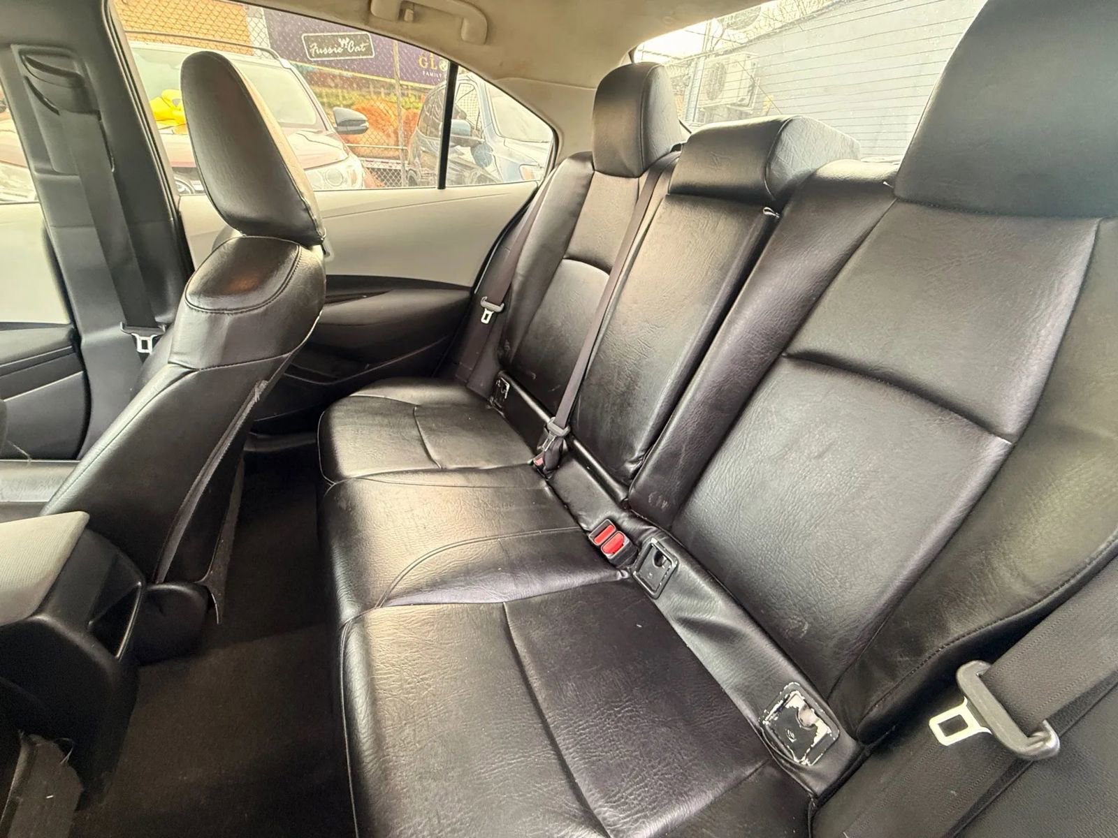 Used 2022 Toyota Corolla LE image 27