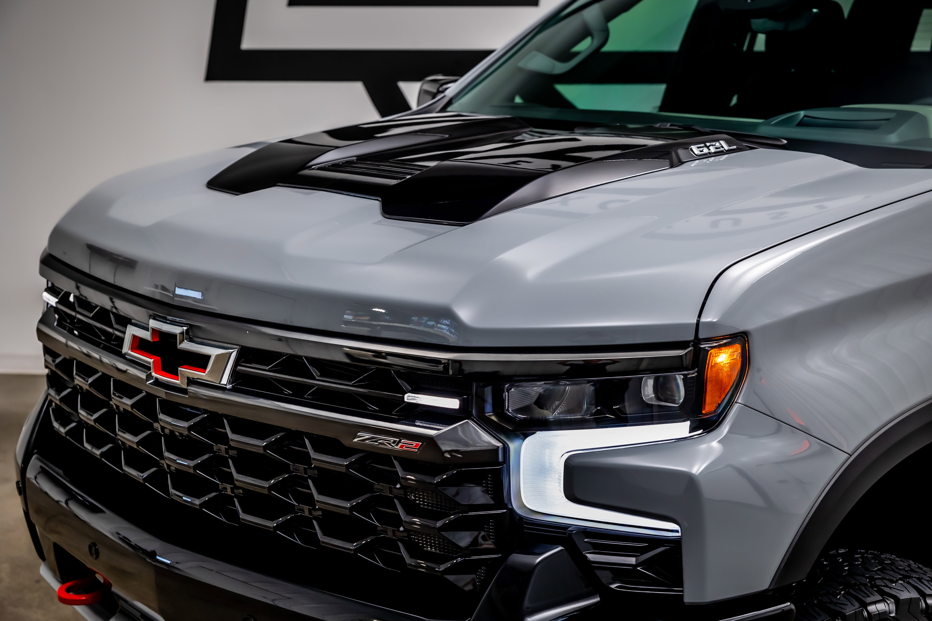 Used 2025 Chevrolet Silverado 1500 ZR2 w/ Technology Package image 22
