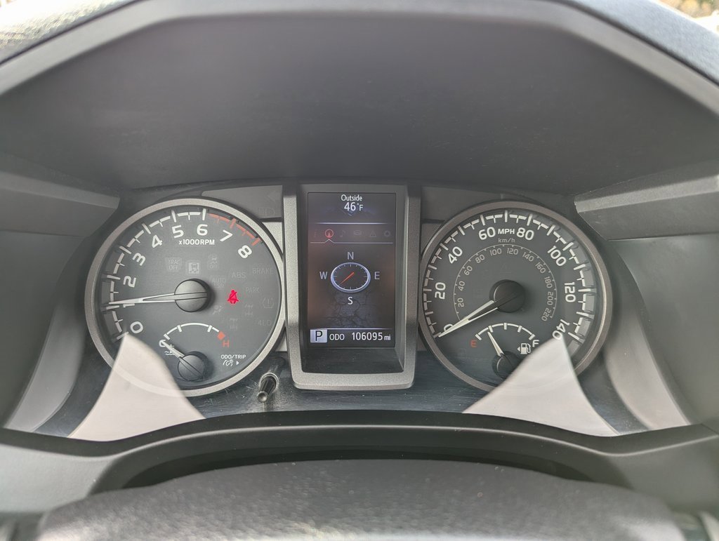 Used 2016 Toyota Tacoma TRD Off-Road image 22