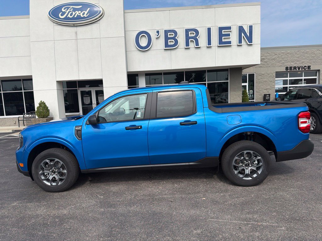 New 2026 Ford Maverick XLT w/ Equipment Group 301A AWD/4WD image 2