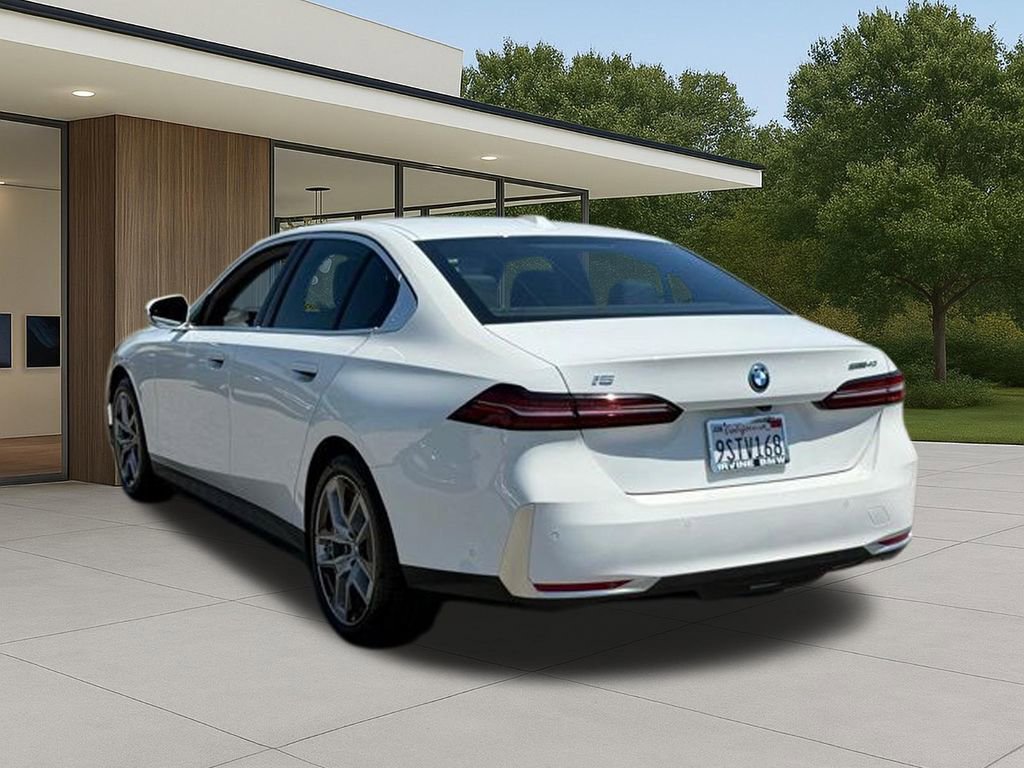 Used 2025 BMW i5 eDrive40i w/ Premium Package RWD image 12