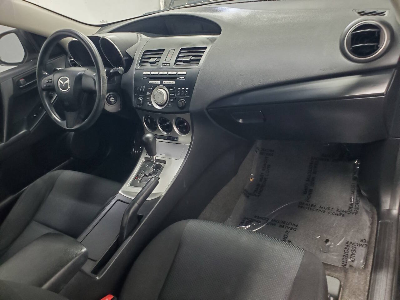 Used 2010 MAZDA MAZDA3 i Sport FWD image 14