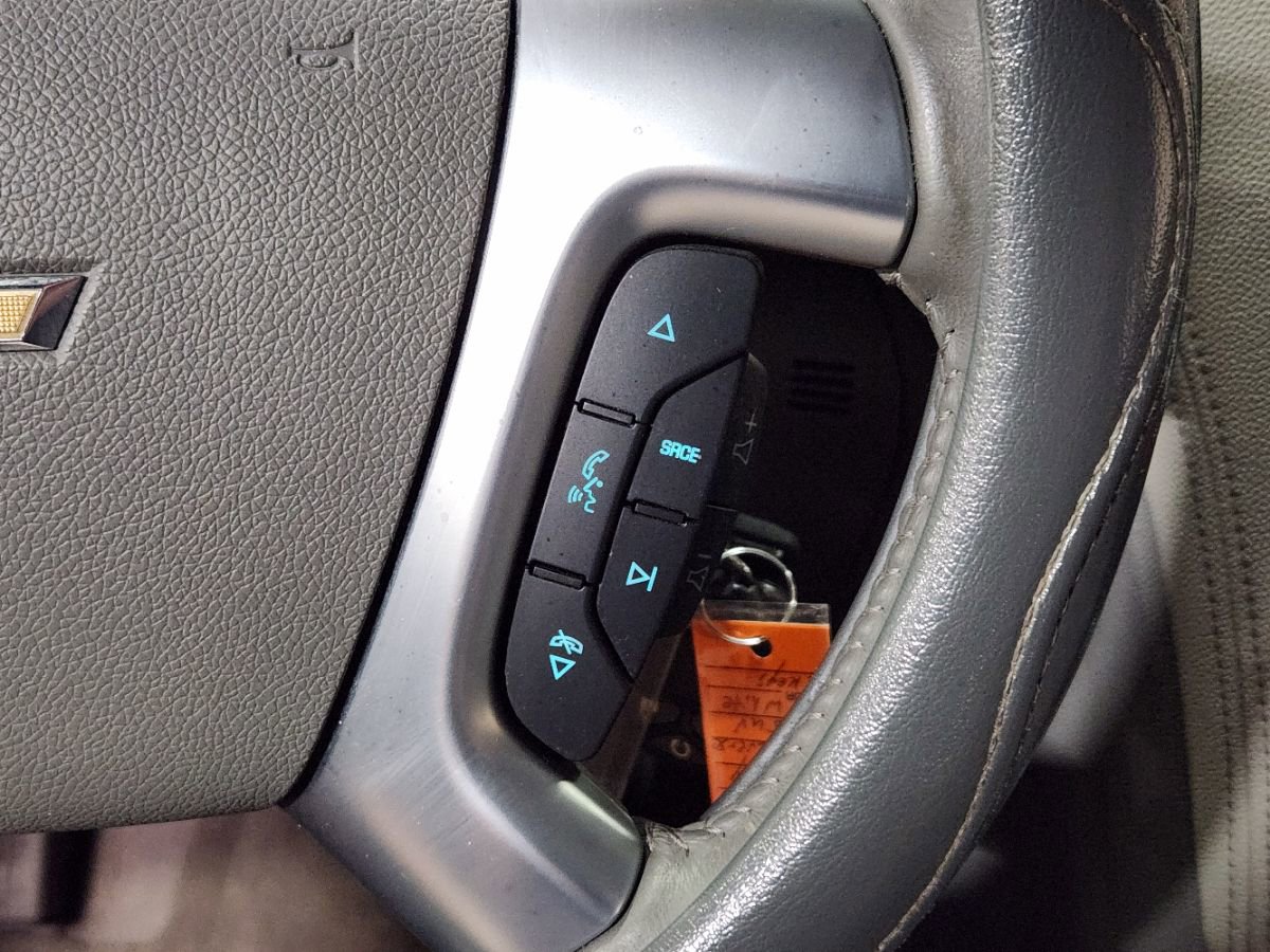 Used 2017 Chevrolet Traverse LT image 46