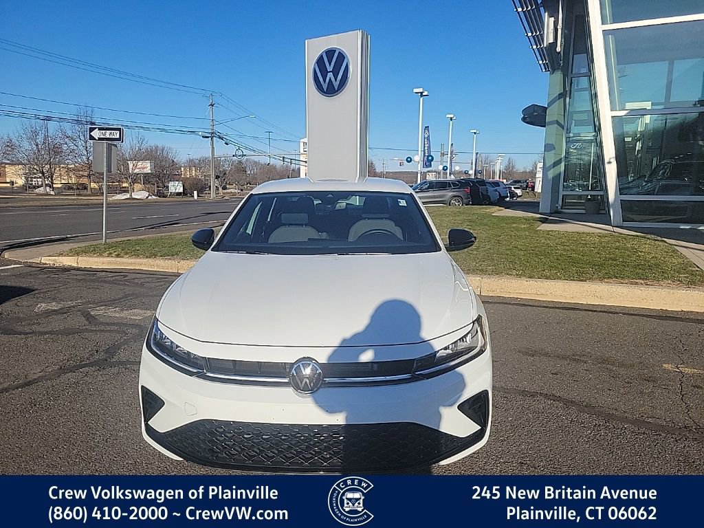 Certified 2025 Volkswagen Jetta Sport image 2