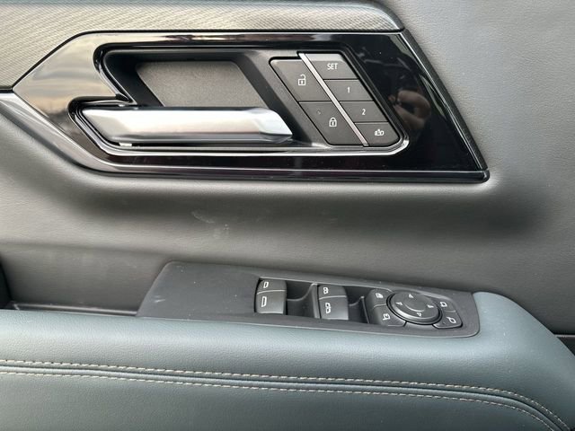 New 2026 GMC Yukon AT4 w/ AT4 Premium Plus Package image 24