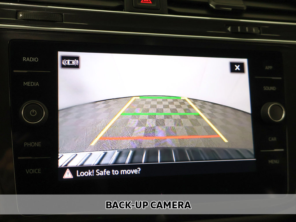 Used 2023 Volkswagen Tiguan SE FWD image 5