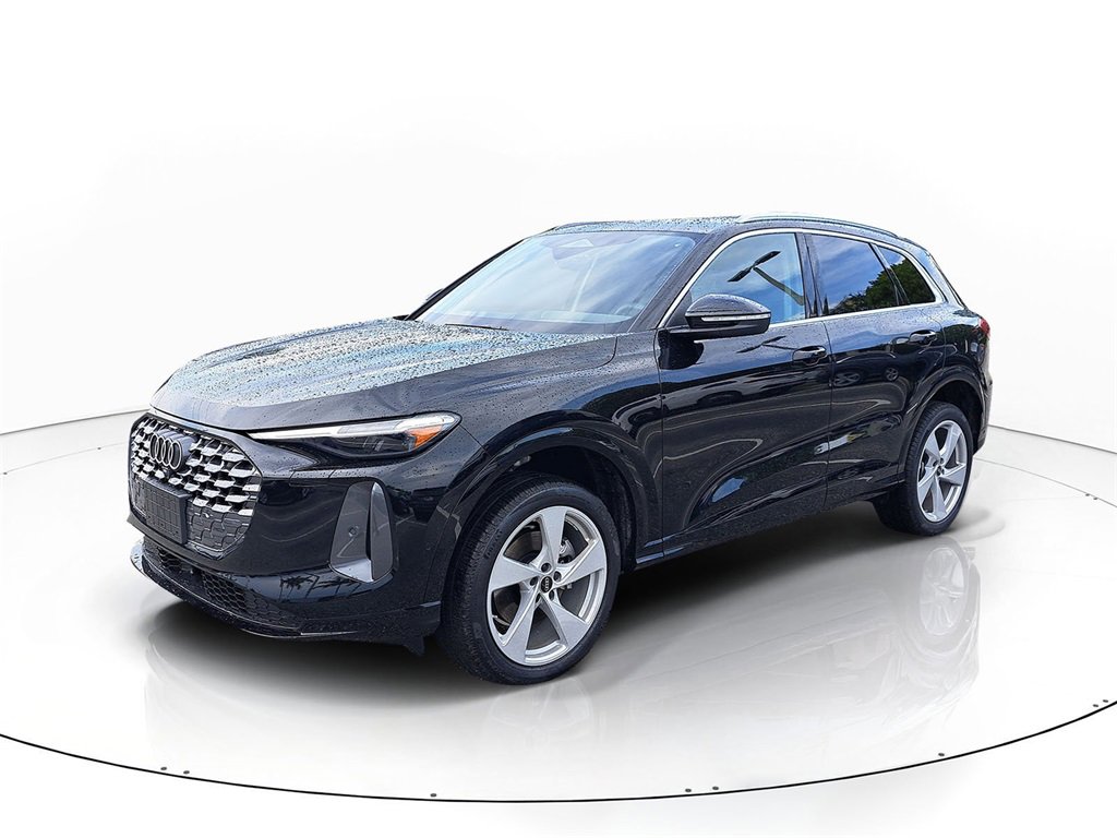 New 2025 Audi Q5 Premium Plus image 2