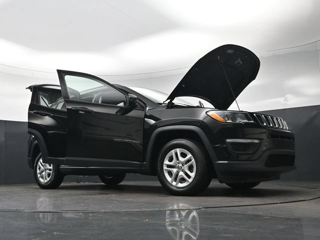 Used 2018 Jeep Compass Sport FWD image 39