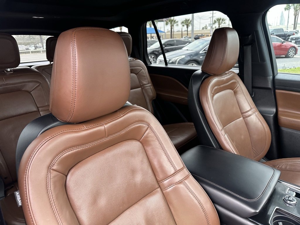 Used 2022 Lincoln Aviator Reserve w/ Elements Package Plus image 24