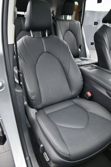 Used 2024 Toyota Grand Highlander Platinum image 19