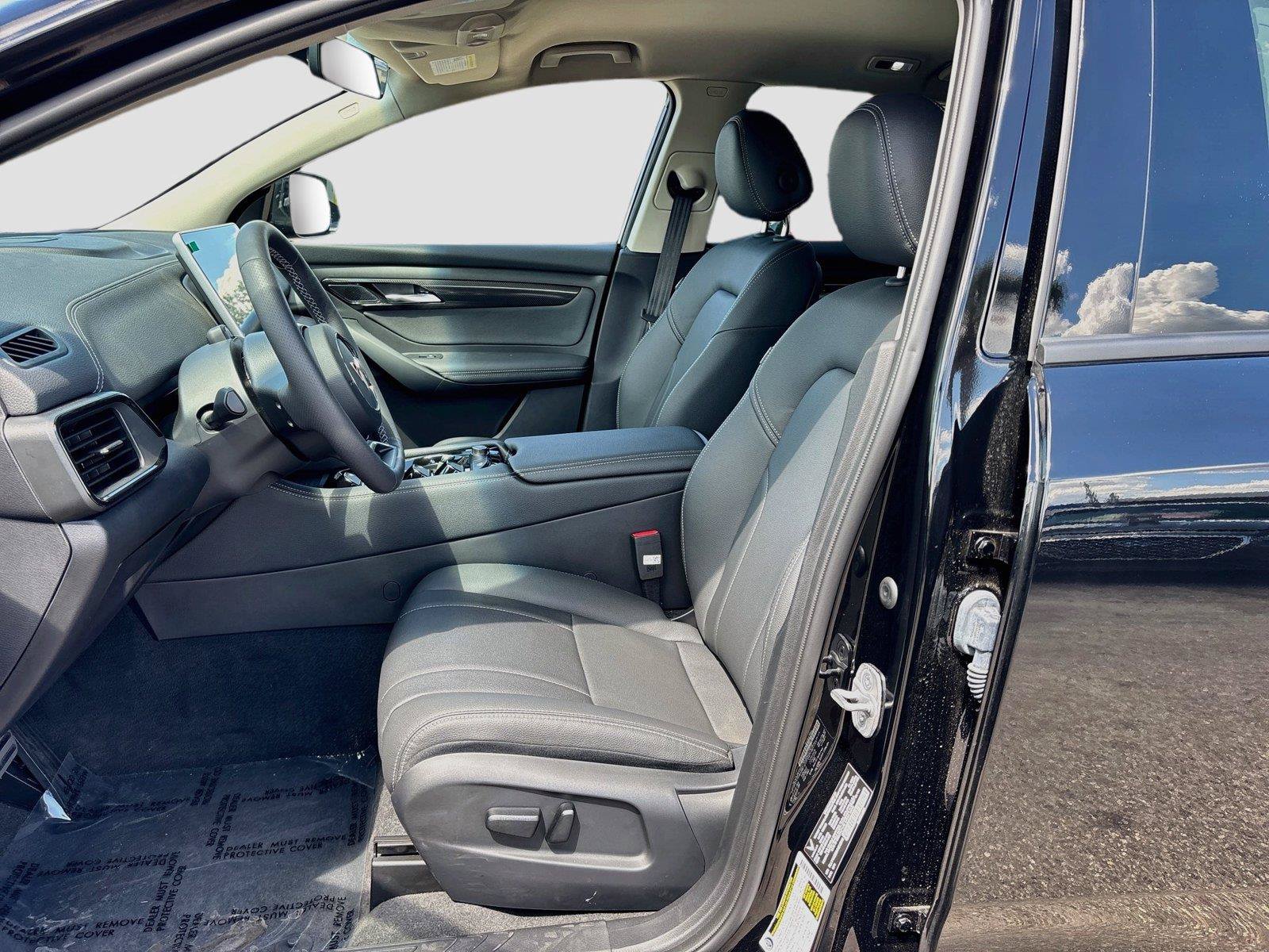 New 2027 VinFast VF 8 Eco AWD/4WD image 20
