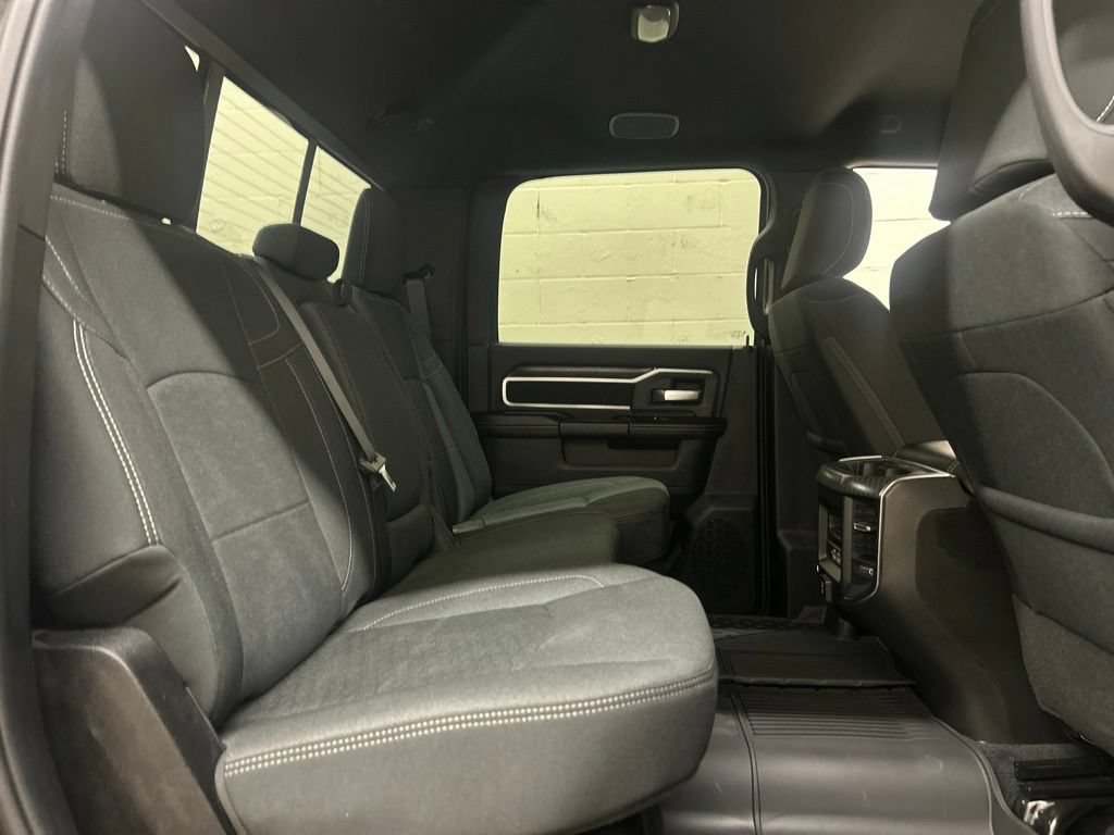 Used 2025 RAM 3500 Big Horn AWD/4WD image 9