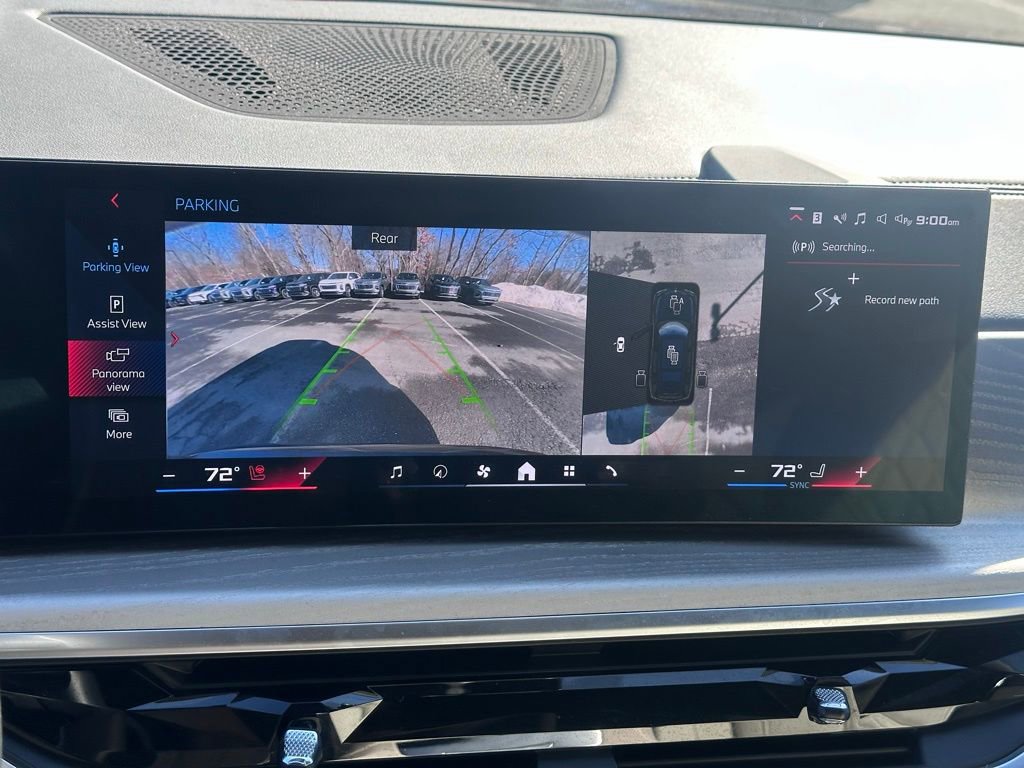 Used 2024 BMW X7 M60i w/ Climate Comfort Package image 17