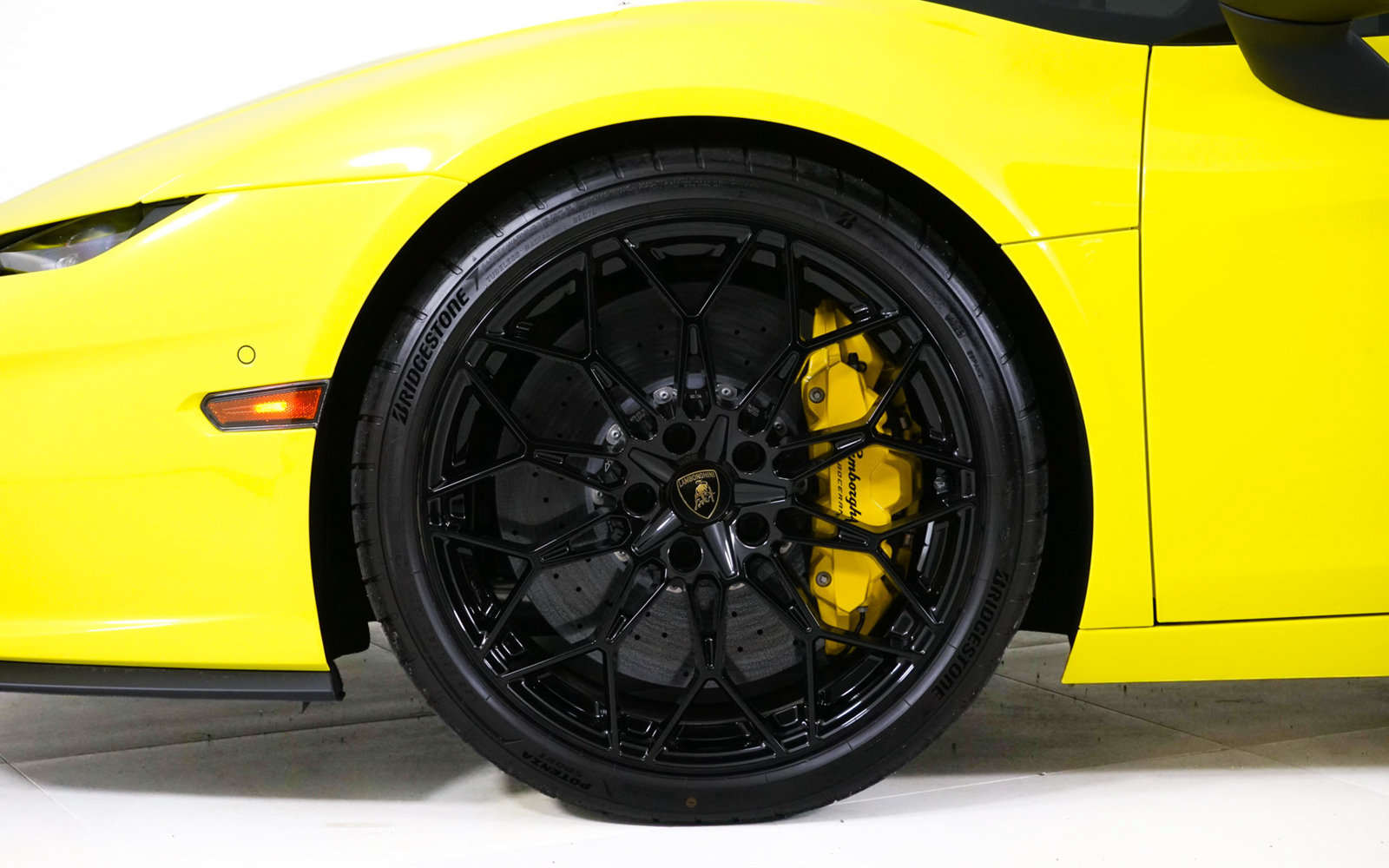 Used 2026 Lamborghini Temerario AWD/4WD image 11