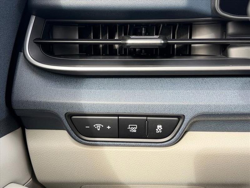 New 2026 Kia Carnival EX image 22