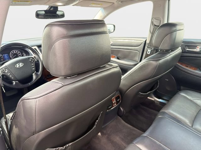 Used 2009 Hyundai Genesis 3.8 w/ Technology Pkg 4 RWD image 13