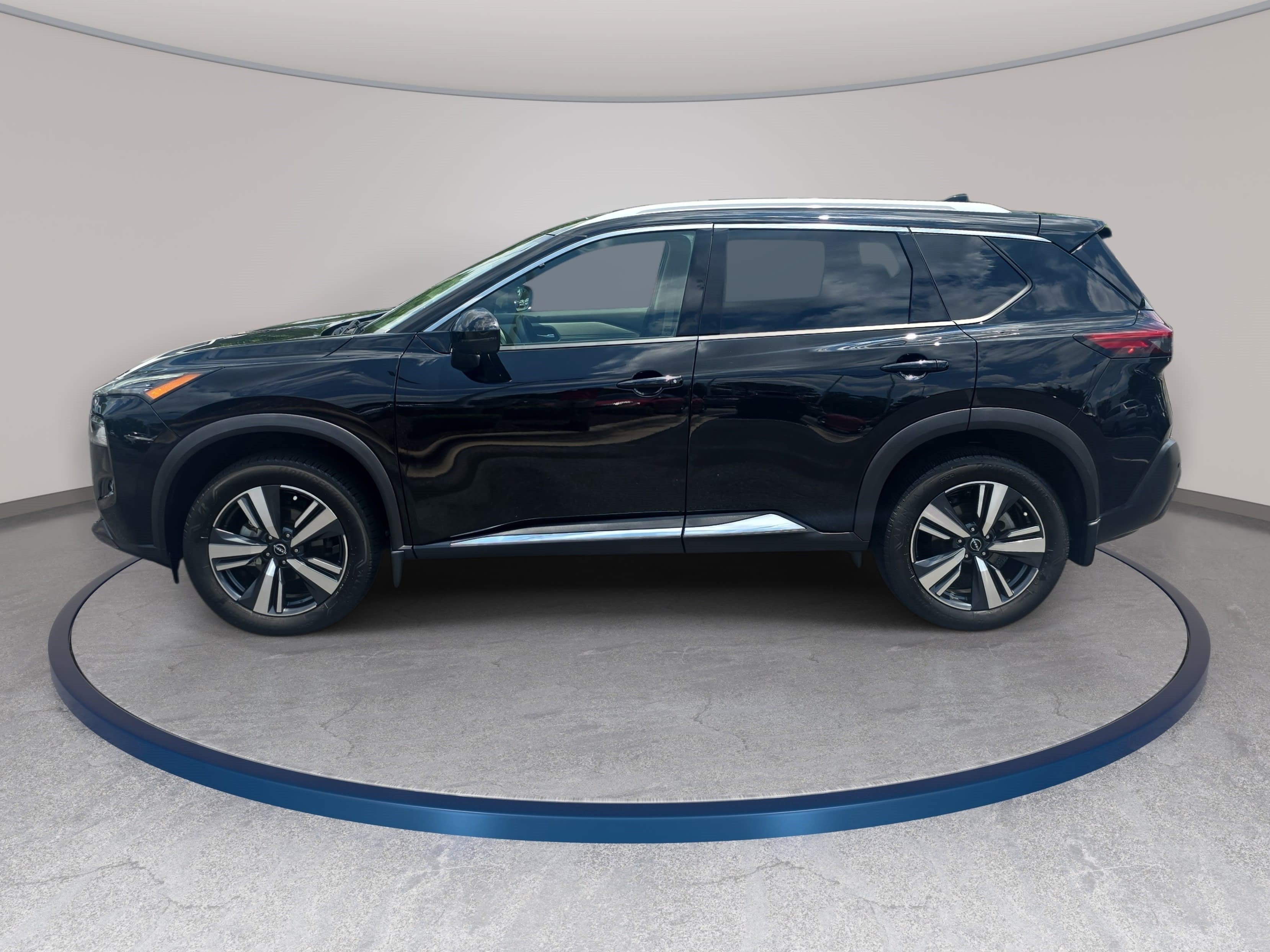 Used 2023 Nissan Rogue SL FWD image 8