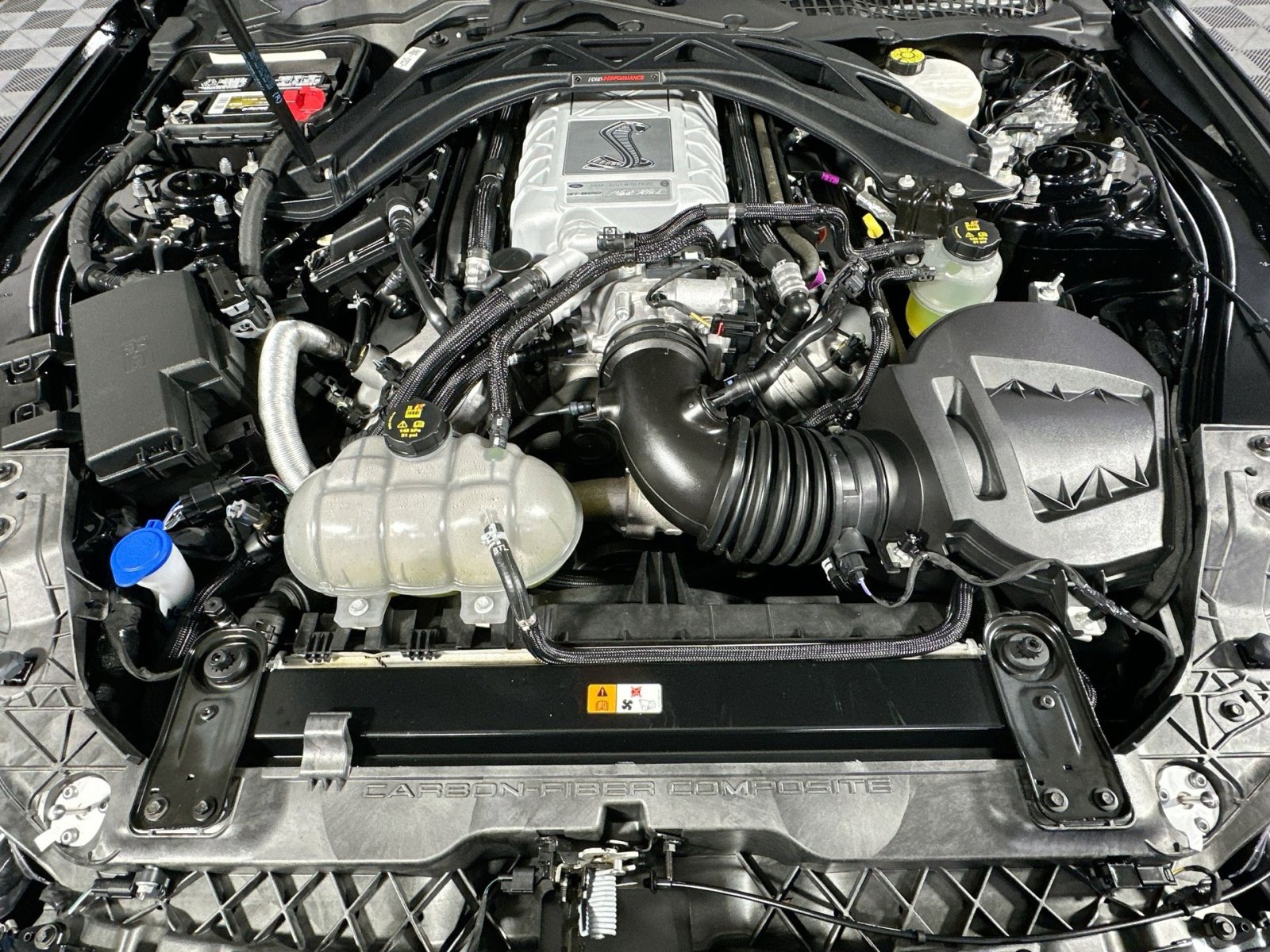 Used 2022 Ford Mustang Shelby GT500 w/ Technology Package image 40