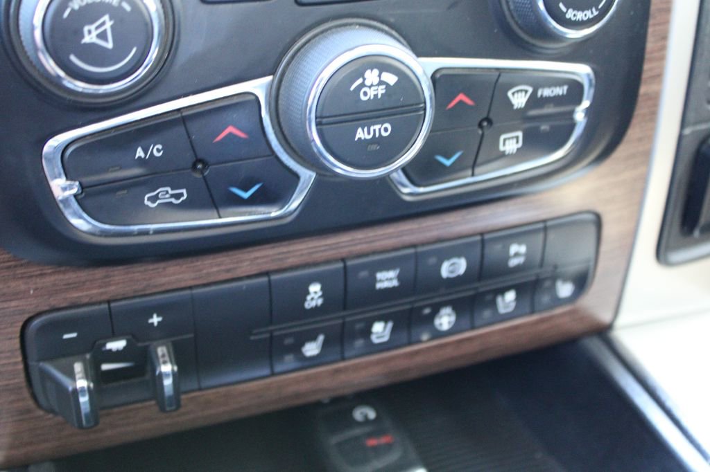 Used 2015 RAM 2500 Laramie image 21